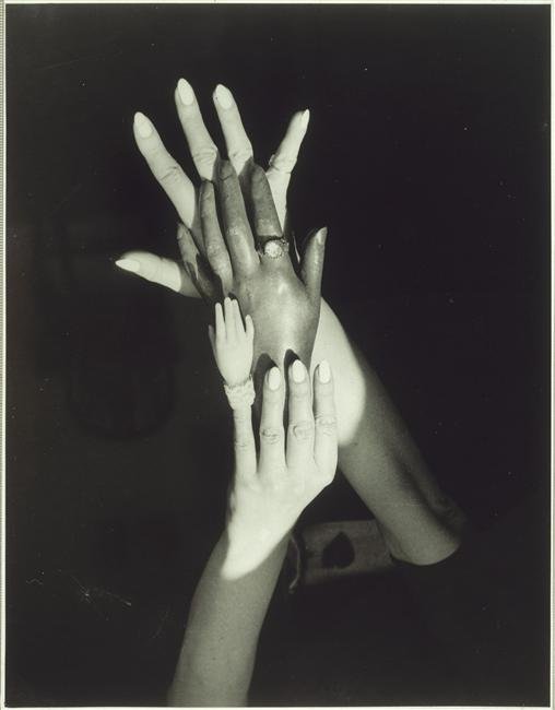 claude-cahunhand