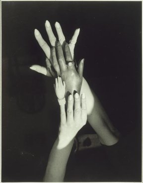 claude-cahunhand