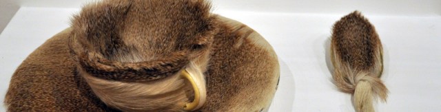 Meret-Oppenheim-Pelztasse-large