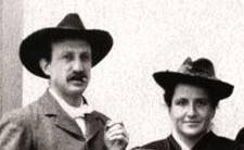 Leo_&amp;_Gertrude_Stein,_ca._1905