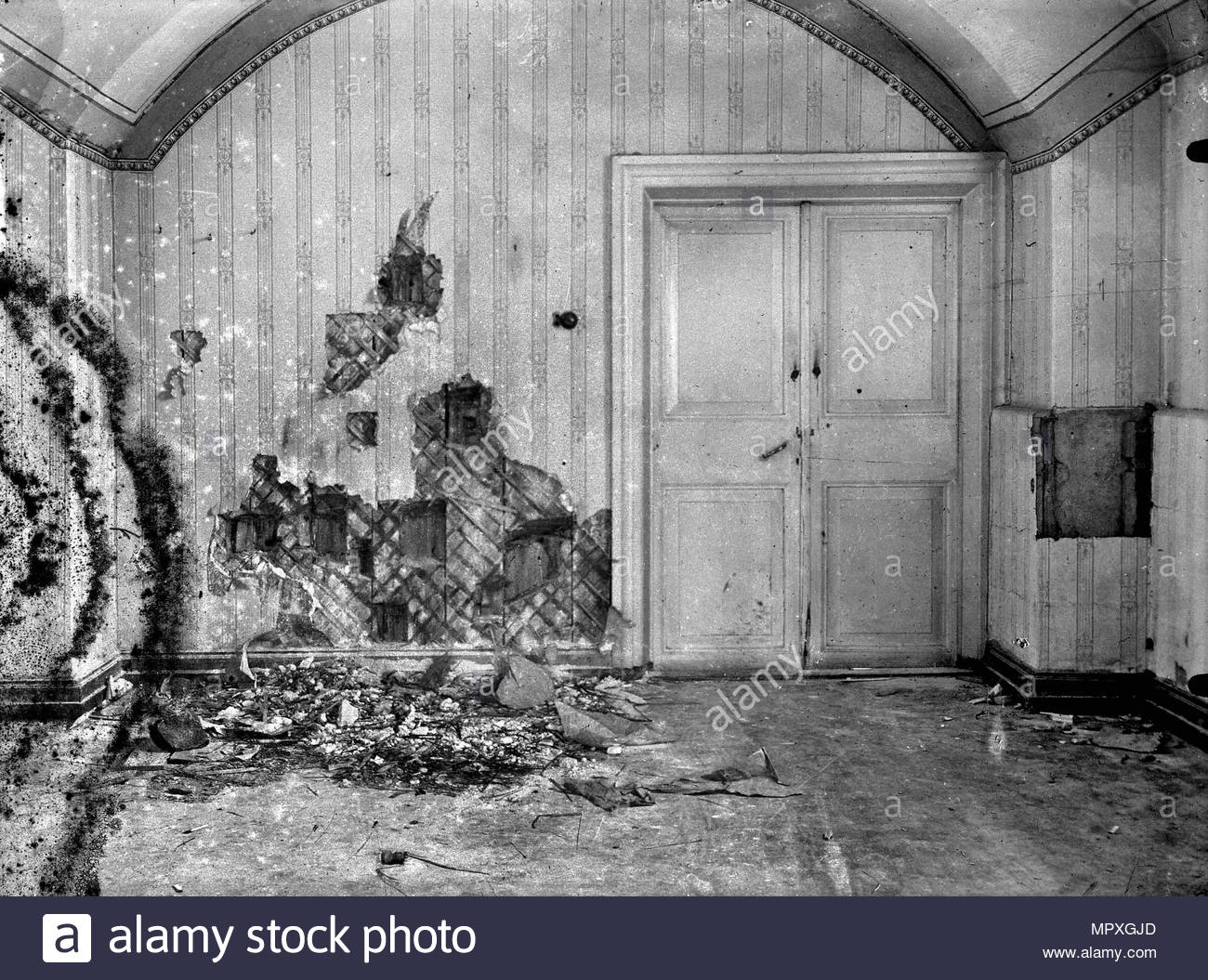 zar camera della morte.jpg