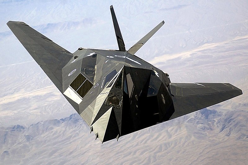 Lucifero-F-117_Nighthawk_Front