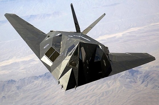 Lucifero-F-117_Nighthawk_Front